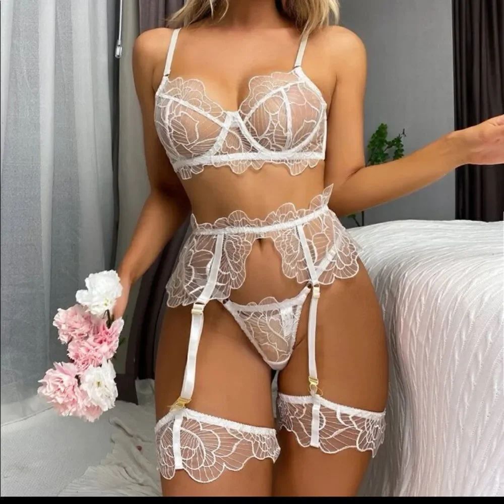✨ Sheer Mesh Underwire Garter Lingerie Set & Leg Rings✨